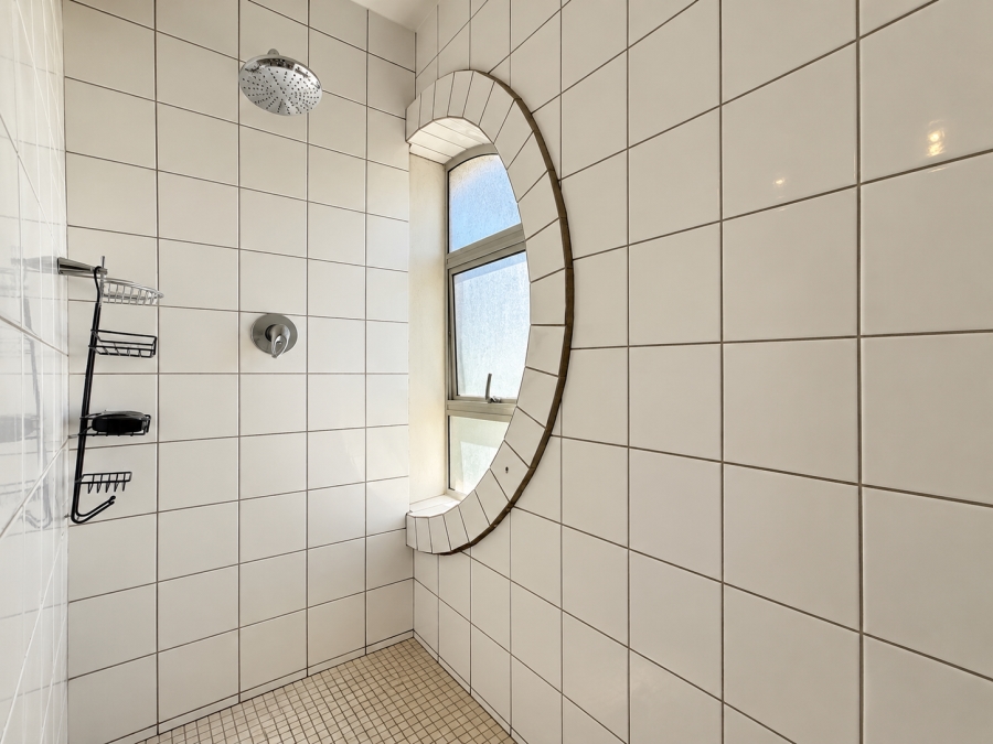 2 Bedroom Property for Sale in Claremont Upper Western Cape